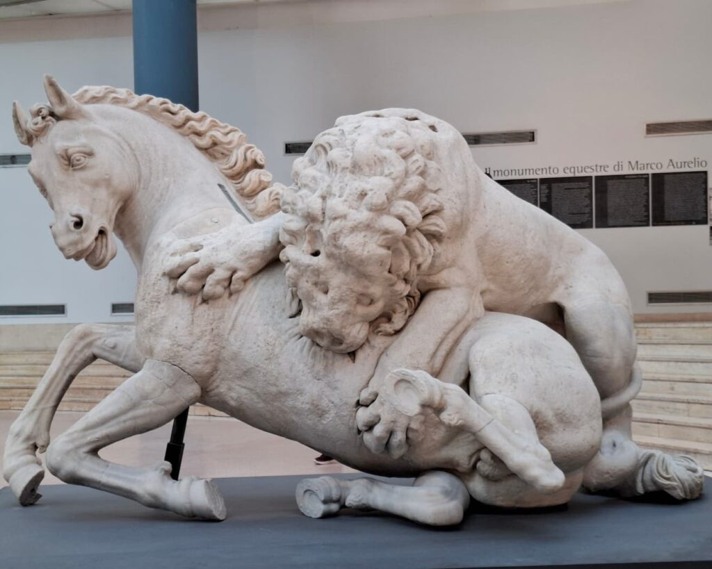 Scultura di leone che azzanna un cavallo, età ellenistica, Musei Capitolini